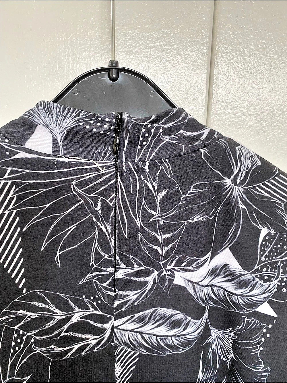 adidas x FARM Rio Originals Floral Print 3-Stripes Fitted Top Size S - Picture 10 of 12